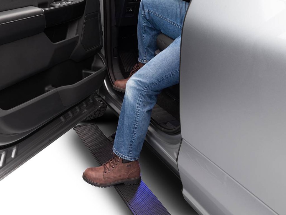 Электрические подножки Chevrolet Silverado/GMC Sierra 2500/3500 17-19 PowerStep AMP Research 76247-01A
