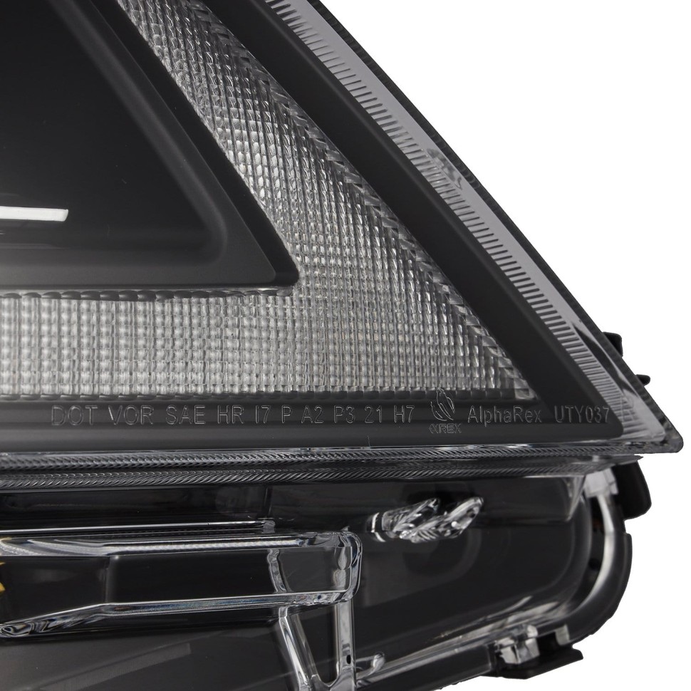 Комплект передних галогеновых фар Toyota Sienna 11-20 PRO-Series AlphaRex 880763
