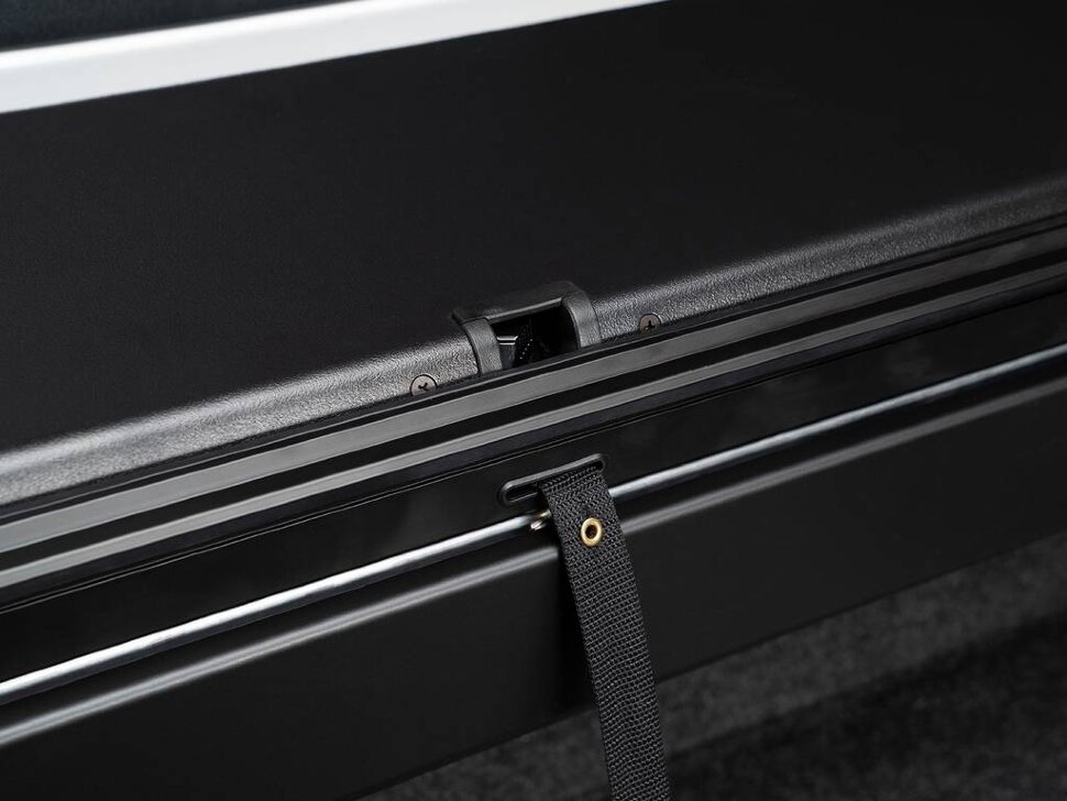 Ролета багажника висувна Chevrolet Silverado/GMC Sierra 1500/2500/3500 14-19 6'6" M-Series Roll-N-Lock LG221M