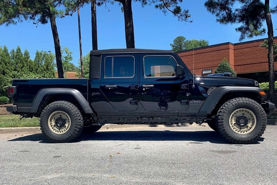 Black Rhino 1895ARY065150D10 Armory Wheel Desert Sand 18x9.5 +6