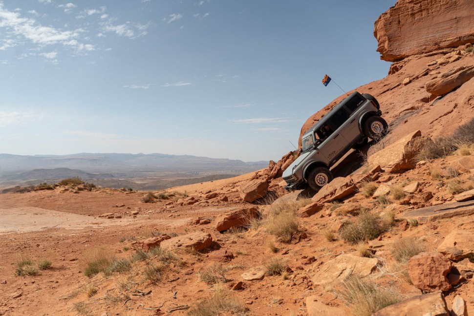 Передний бампер Ford Bronco 21-25 Addictive Desert Designs F230311070102