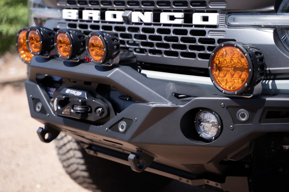 Передний бампер Ford Bronco 21-25 Addictive Desert Designs F230311070102