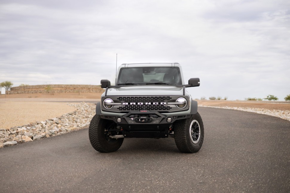 Передний бампер Ford Bronco 21-25 Addictive Desert Designs F230311070102
