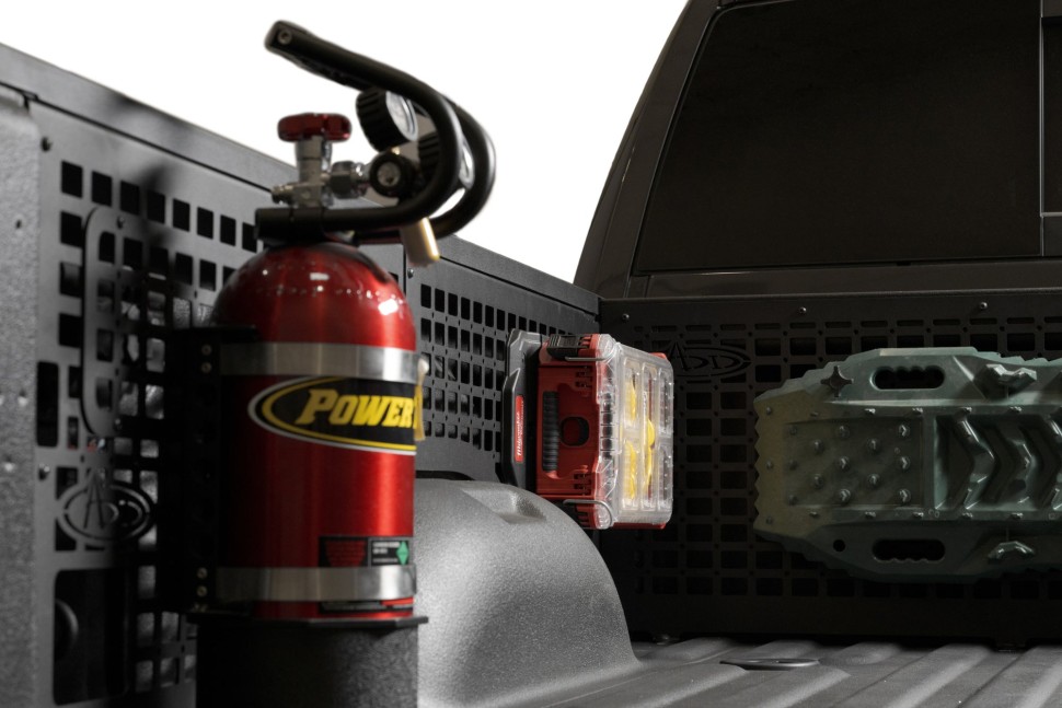 Панель Molle водійська сторона Dodge Ram 2500/3500 19-25 6'4" Addictive Desert Designs AC5603201NA