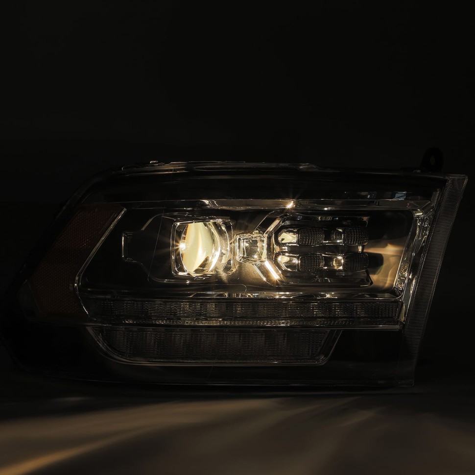 Комплект передних галогеновых фар Dodge Ram 1500/2500/3500/4500/5500 09-18 PRO-Series AlphaRex 880523