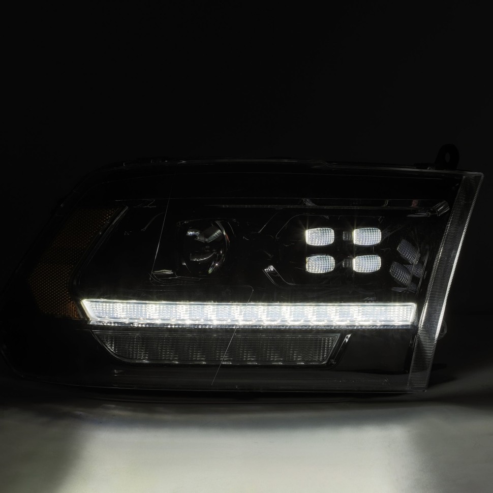 Комплект передних галогеновых фар Dodge Ram 1500/2500/3500/4500/5500 09-18 PRO-Series AlphaRex 880523