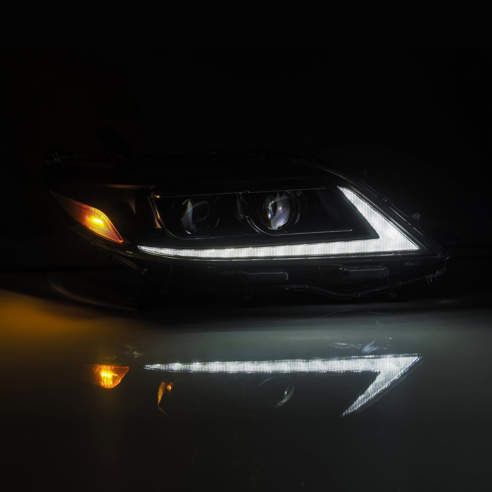 Комплект передних Led фар Toyota Sienna 11-20 LUXX-Series AlphaRex 880766