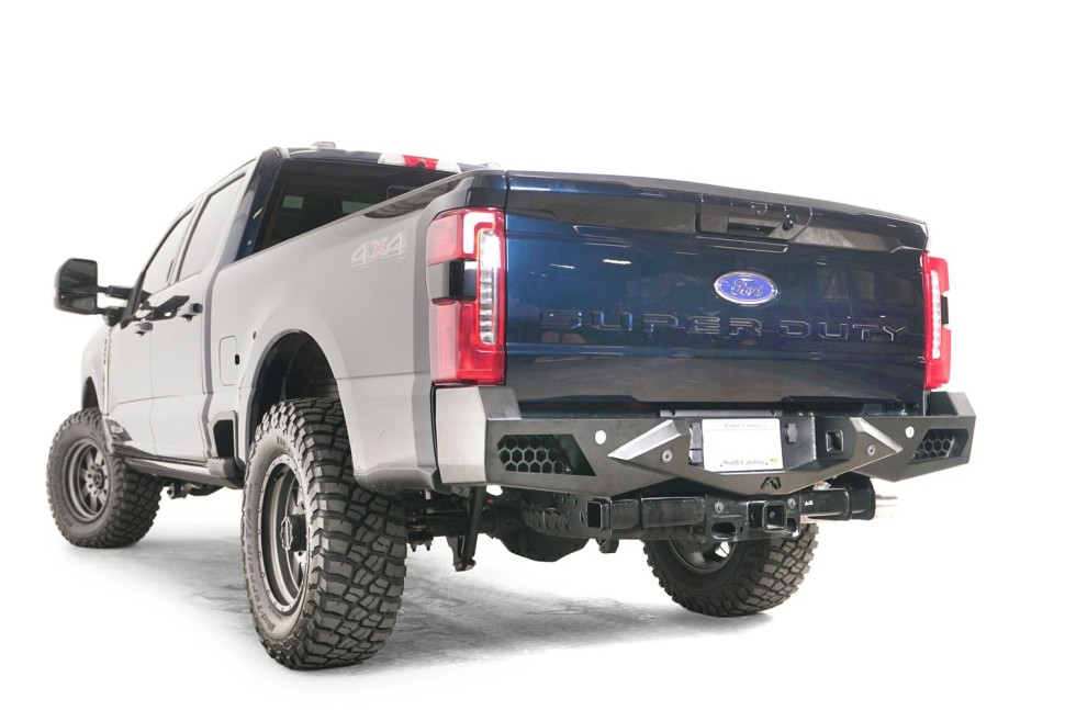 Задний бампер Ford F-250/F-350 23-26 Vengeance Fab Fours FS23-E5951-1