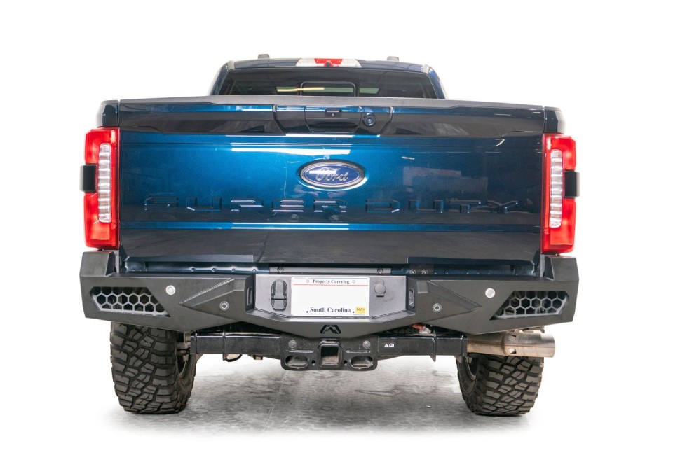 Задний бампер Ford F-250/F-350 23-26 Vengeance Fab Fours FS23-E5951-1