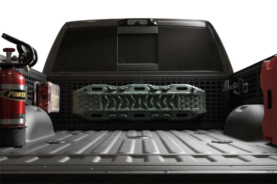 Addictive Desert Designs AC5602101NA Cab Side Bed Molle Panel Dodge Ram 2500/3500 19-25 6'4"