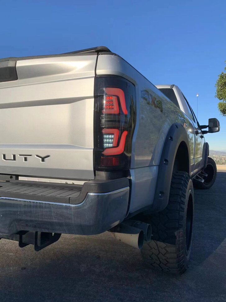 Светодиодные задние фонари Ford F-250/F-350/F-450/F-550 17-19 PRO-Series AlphaRex 657020