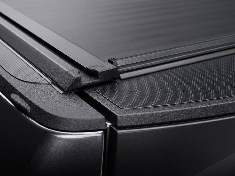 Roll-N-Lock 448A-XT A-Series XT Retractable Tonneau Cover W/T-Slot Rails Dodge Ram 1500/2500/3500 09-25 6'4"