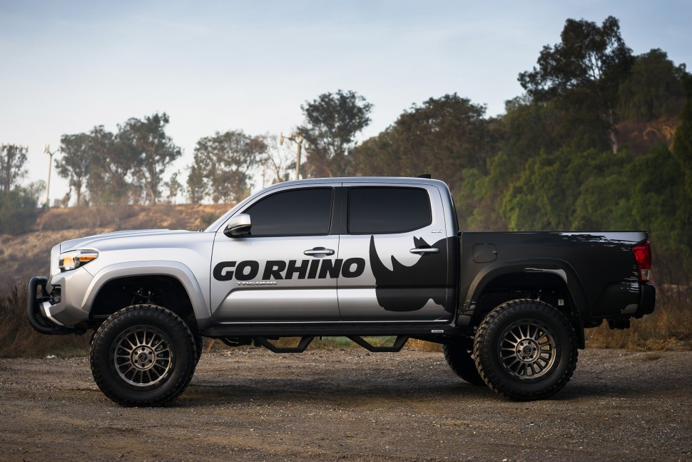 Go Rhino 55293T RC2 LR Bull Bar With Mounting Brackets Chevrolet Silverado 1500 19-22