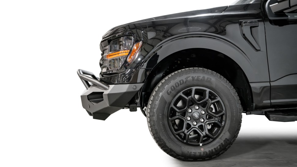 Передний бампер с центральной дугой Ford F-150 24-26 Matrix Fab Fours FF24-X6552-1