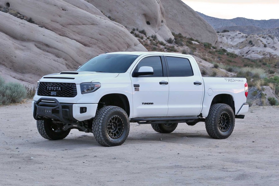 Ліфт-комплект підвіски Toyota Tundra 16-19 Lift 4" Fabtech K7077DL