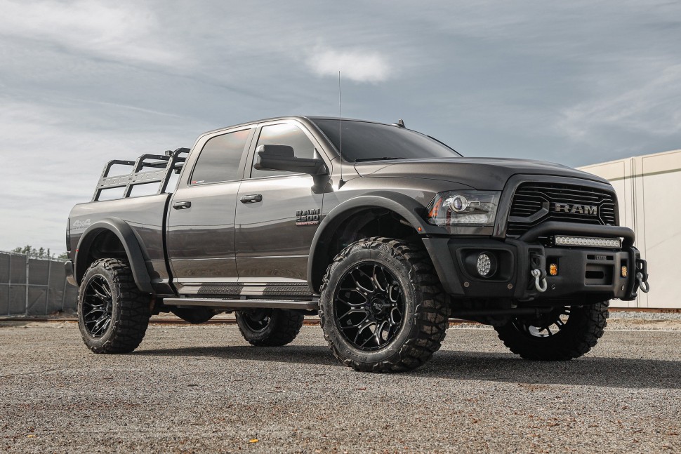 Колесный диск Moto Metal Sniper Gloss Black Milled 20x10 ET-18 MO80821086318N