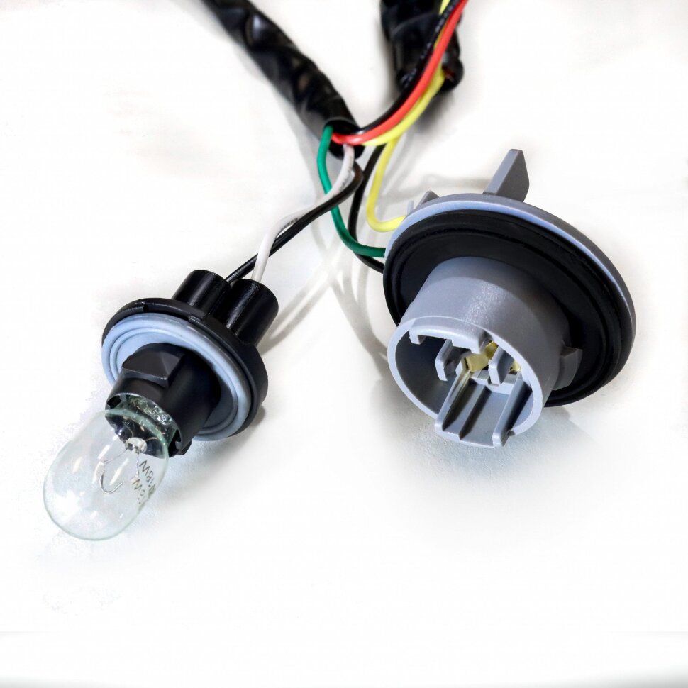 Перехідники для задніх ліхтарів Dodge Ram 2500/3500 19-24 PRO-Series AlphaRex 640013