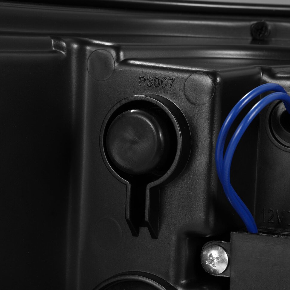 Світлодіодні задні ліхтарі Ford F-150 15-20 LUXX-Series AlphaRex 652030