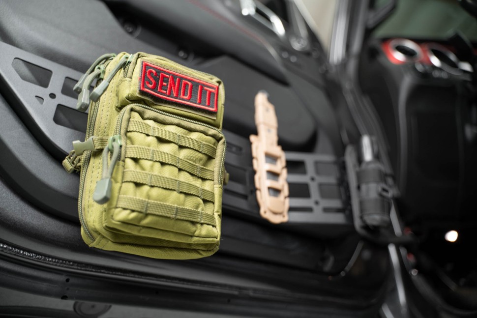 Панели Molle для кармана передней двери Jeep Wrangler JL/Gladiator JT 18-25 DV8 Offroad MPJL-05