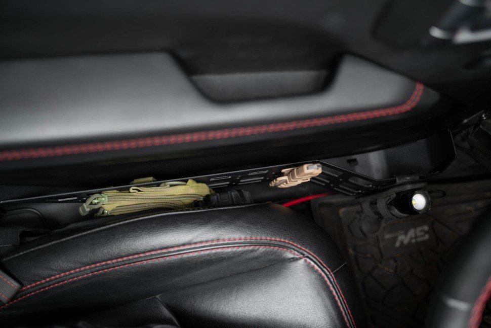 Панели Molle для кармана передней двери Jeep Wrangler JL/Gladiator JT 18-25 DV8 Offroad MPJL-05