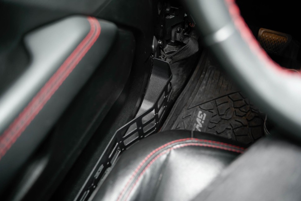 Панели Molle для кармана передней двери Jeep Wrangler JL/Gladiator JT 18-25 DV8 Offroad MPJL-05
