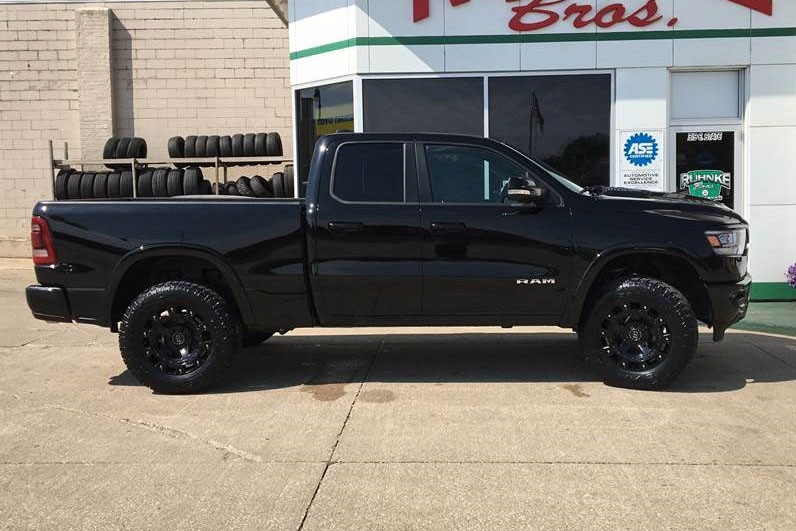 Black Rhino 1680ARY-06140D12 Armory Wheel Desert Sand 16x8 -10