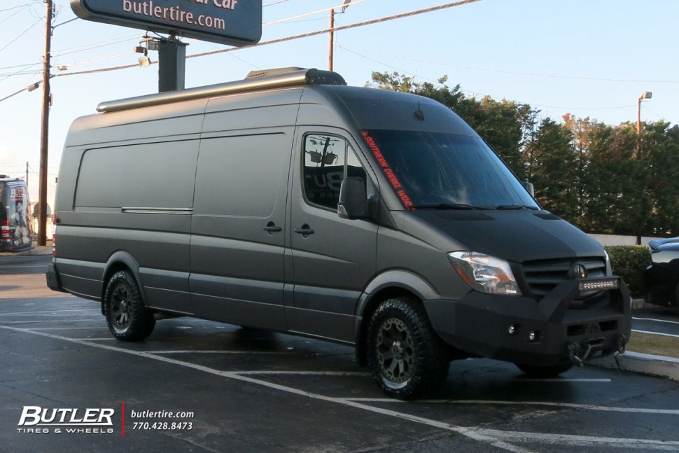 Black Rhino 1890WAR-26140M12 Warlord Wheel Matte Black W/Machine Dark Tint Lip 18x9 -12