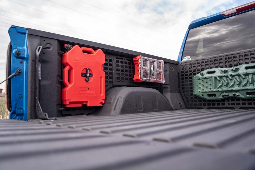 Addictive Desert Designs AC1403301NA Passenge Side Bed Molle Panel Chevrolet Silverado/GMC Sierra 1500 19-24 5'8"