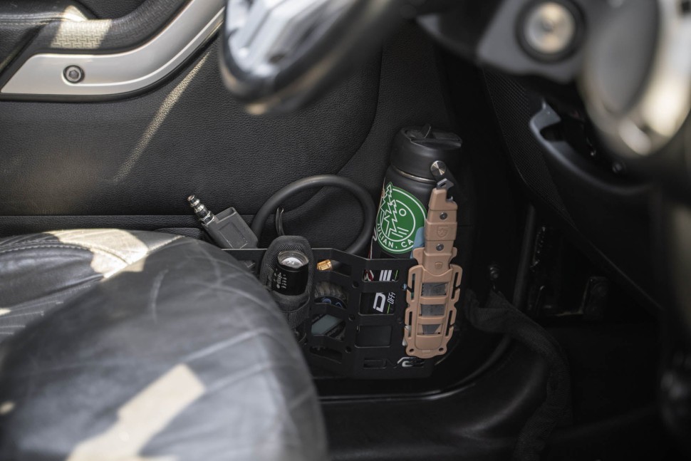 Панели Molle для кармана передней двери Jeep Wrangler JK 11-18 DV8 Offroad MPJK-05