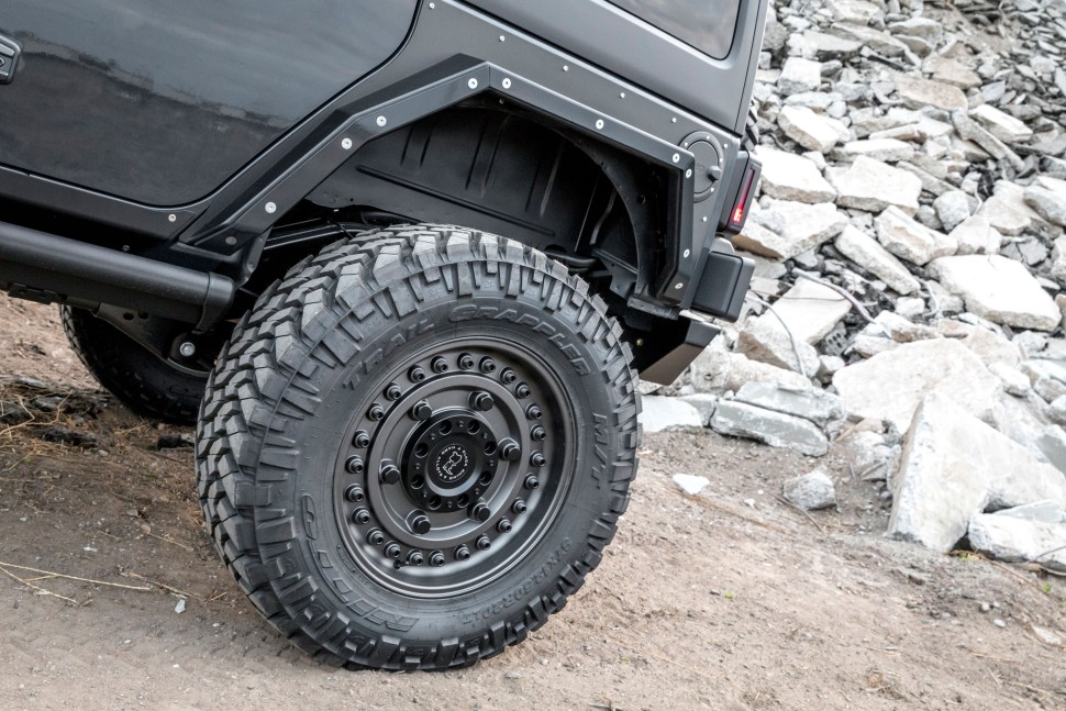 Колесный диск Black Rhino Armory Gunblack 18x9.5 ET-18 1895ARY-88165G22