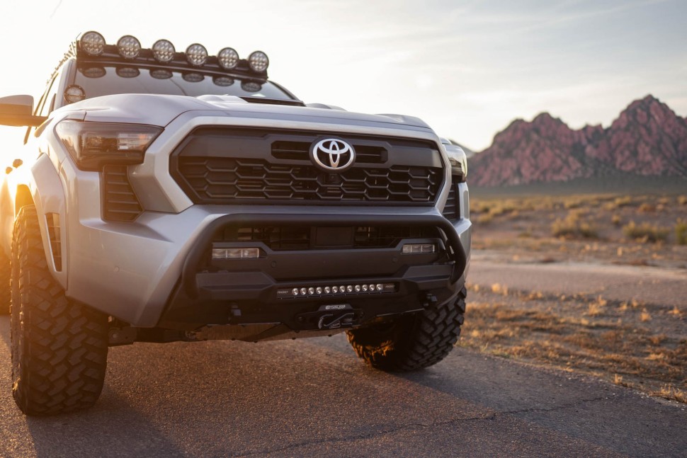 Передний бампер под лебёдку Toyota Tacoma 24-25 Addictive Desert Designs F6703512601NA