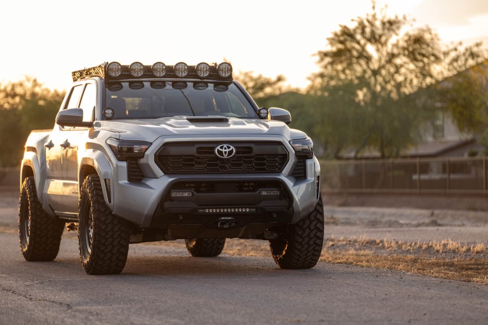 Передний бампер под лебёдку Toyota Tacoma 24-25 Addictive Desert Designs F6703512601NA