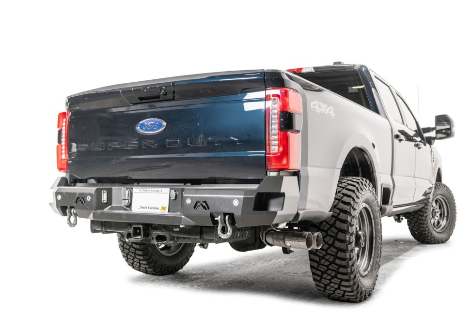 Задний бампер Ford F-250/F-350 23-26 Premium Fab Fours FS23-W5951-1