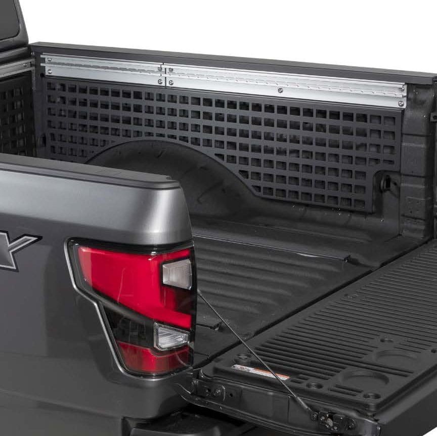 Молле-панель Nissan Titan 5'7" 16-23 cторона пассажира Putco 195402