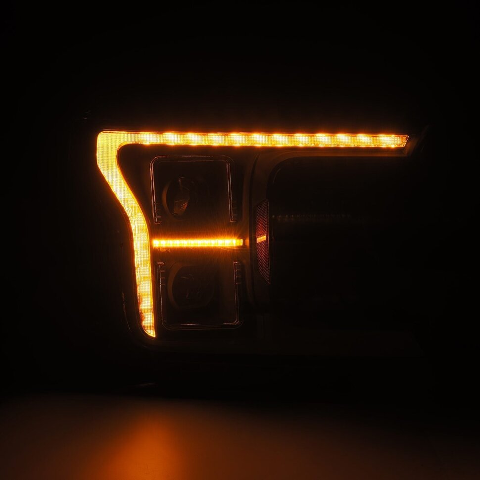 Комплект передних Led фар Ford F-150 18-20 LUXX-Series AlphaRex 880251
