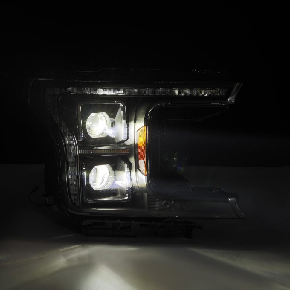 Комплект передних Led фар Ford F-150 18-20 LUXX-Series AlphaRex 880251