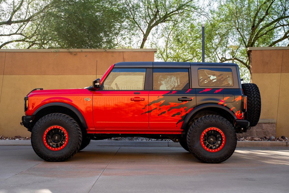 Задний бампер Ford Bronco 21-25 Addictive Desert Designs R230081370103