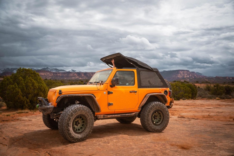 М’який дах Trektop Glide Soft Top Black Diamond Jeep Wrangler JL 18-26 2 Door Bestop 5493035