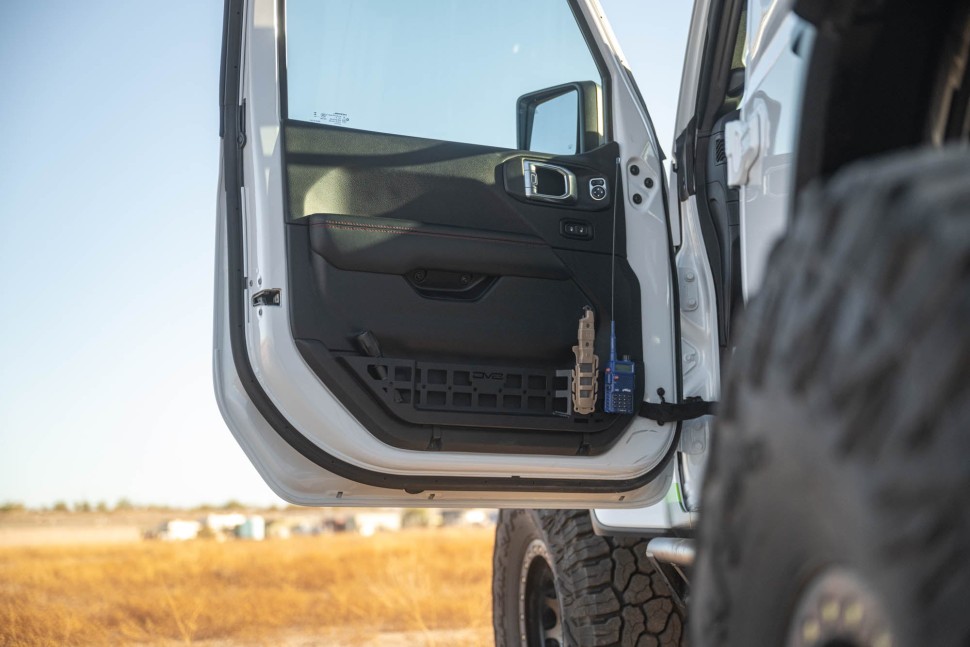 Панели Molle для кармана передней двери Jeep Wrangler JL/Gladiator JT 18-25 DV8 Offroad MPJL-10