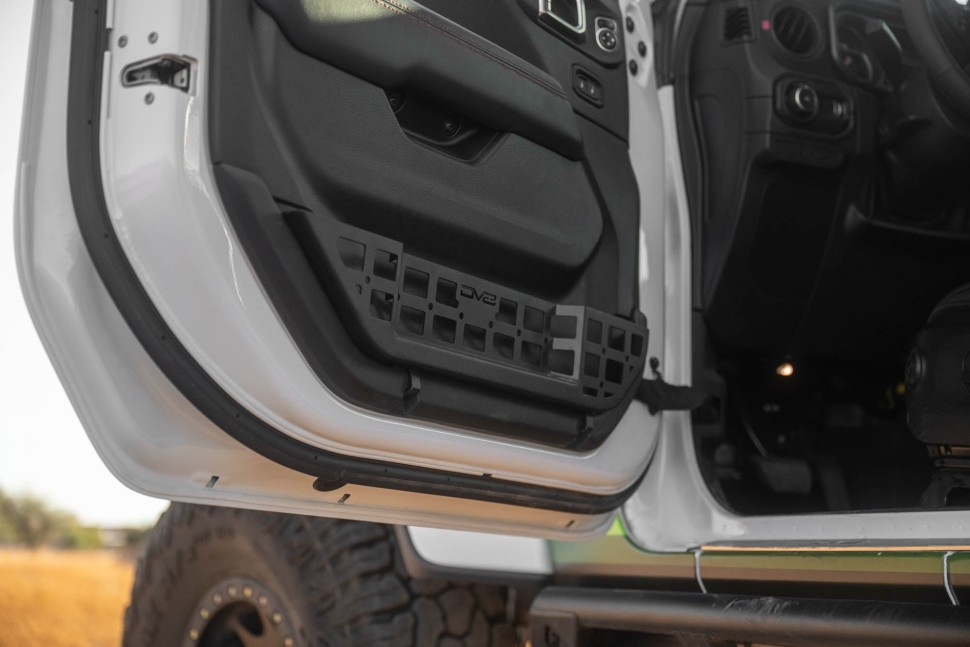 Панели Molle для кармана передней двери Jeep Wrangler JL/Gladiator JT 18-25 DV8 Offroad MPJL-10