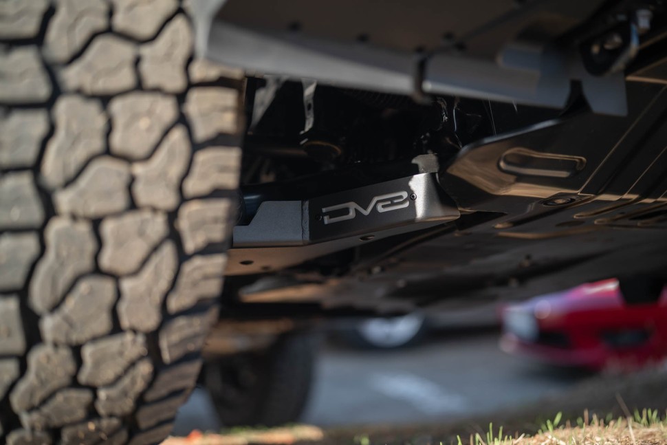 Защитные пластины рычагов A-образных Toyota Land Cruiser 250/4Runner 24-25 DV8 Offroad SPTL4-01
