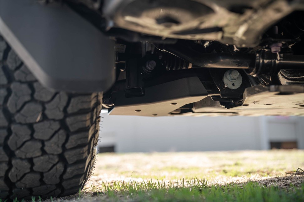 Защитные пластины рычагов A-образных Toyota Land Cruiser 250/4Runner 24-25 DV8 Offroad SPTL4-01