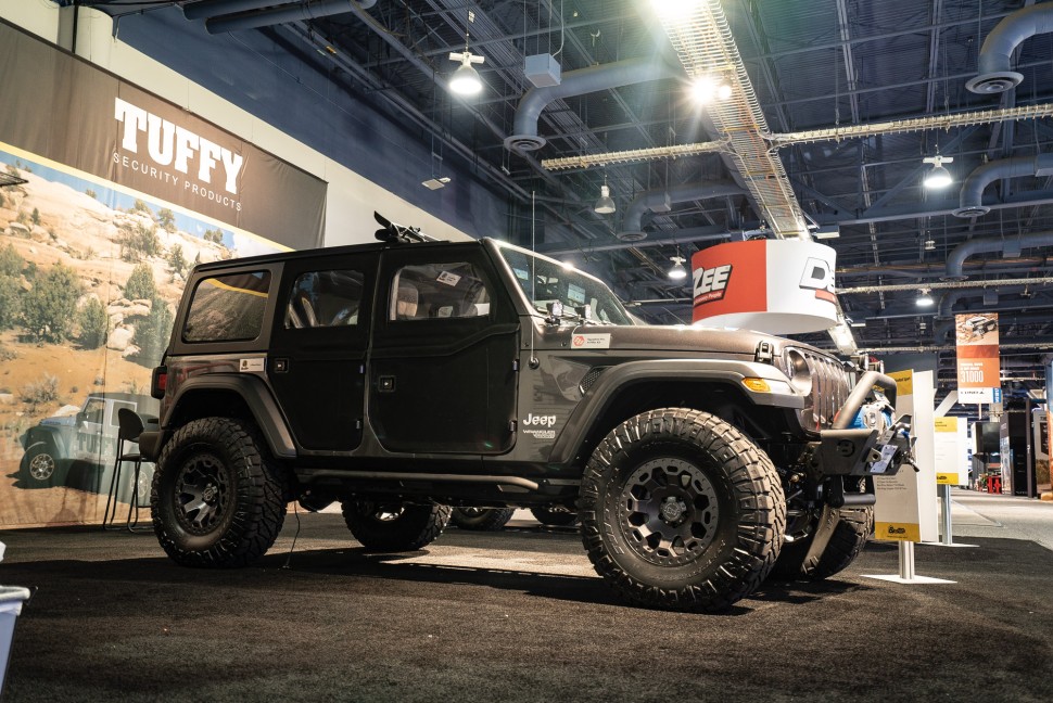Black Rhino 1780WAR355120M76 Warlord Wheel Matte Black W/Machine Dark Tint Lip 17x8 +35