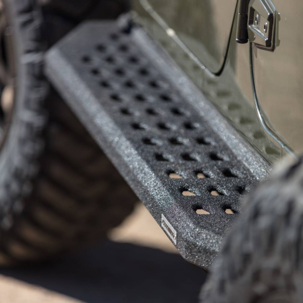Подножки Jeep Wrangler JK 07-18 RB20 Go Rhino 69450568T