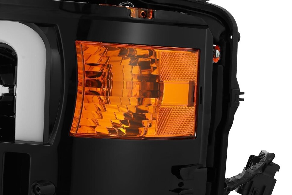 Комплект передних галогеновых фар Chevrolet Silverado 2500/3500 15-19 PRO-Series AlphaRex 880226