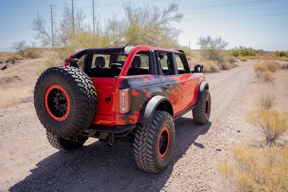Задний бампер Ford Bronco 21-25 Addictive Desert Designs R23857NA0103