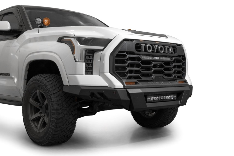 Передний бампер Toyota Tundra 22-25 Addictive Desert Designs F760305080103