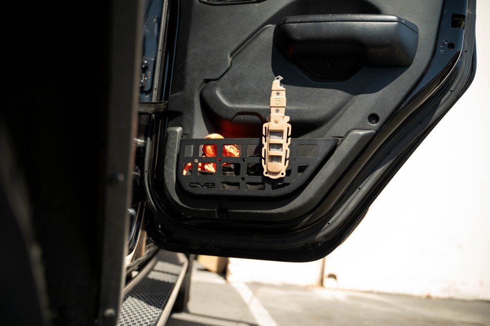 Панели Molle для кармана задней двери Jeep Wrangler JL/Gladiator JT 18-25 4 Door DV8 Offroad MPJL-08