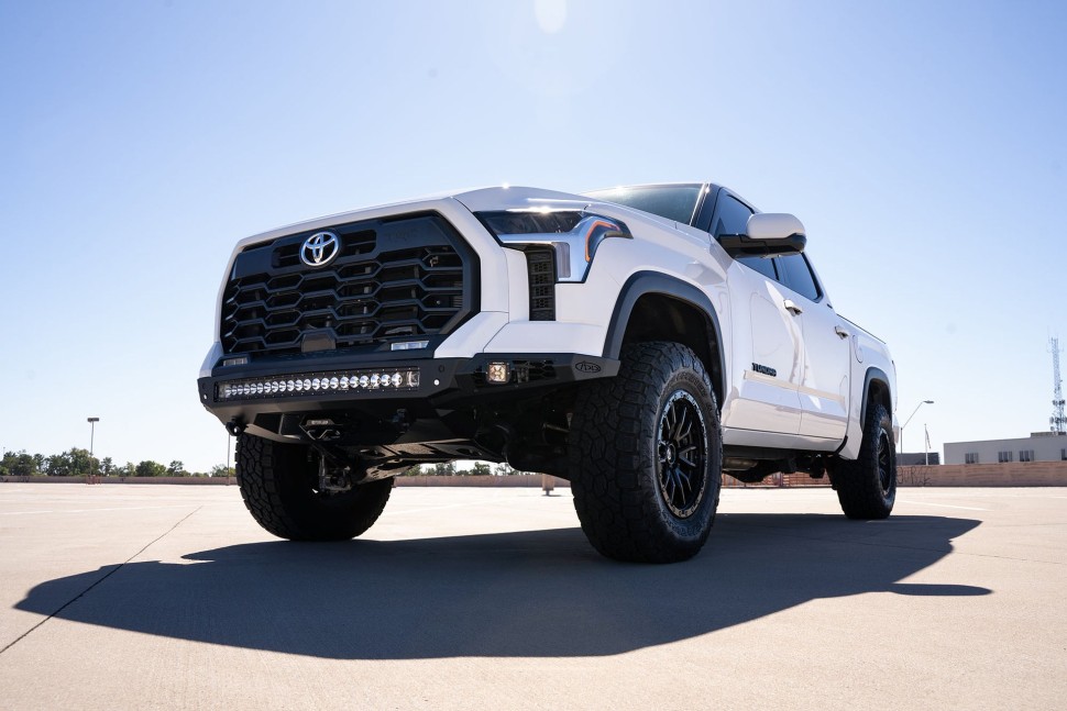 Передний бампер под лебёдку Toyota Tundra 22-25 Addictive Desert Designs F761191760103