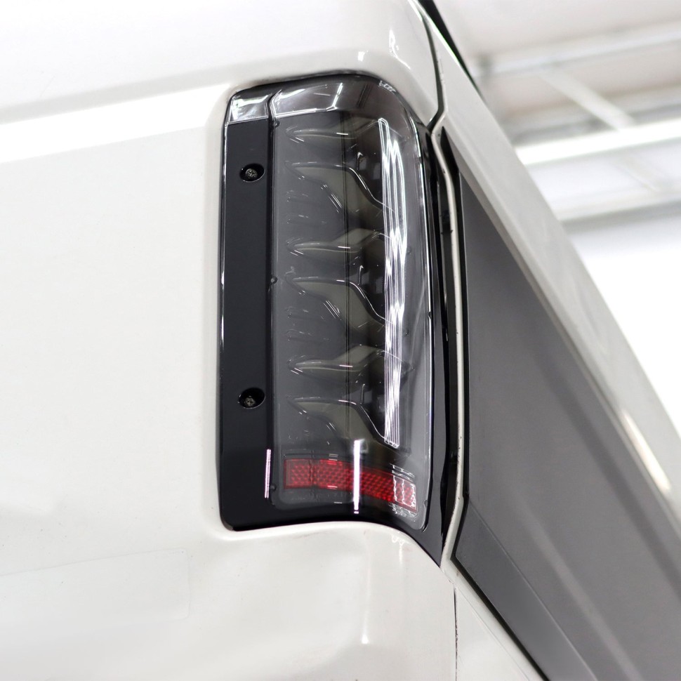 Светодиодные задние фонари Ford F-150/F-250/F-350/Bronco 87-97 LUXX-Series AlphaRex 658006